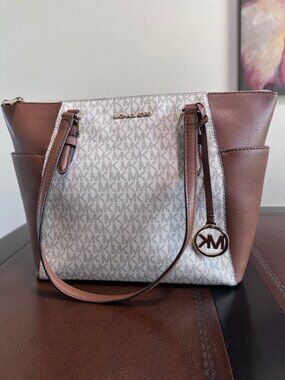 Michael Kors Charlotte Large Logo and Leather Top-Zip Tote Bag